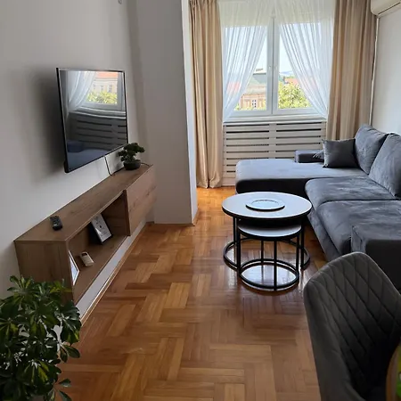 Darviva Niš, Center, Private Garage Parking, River View *