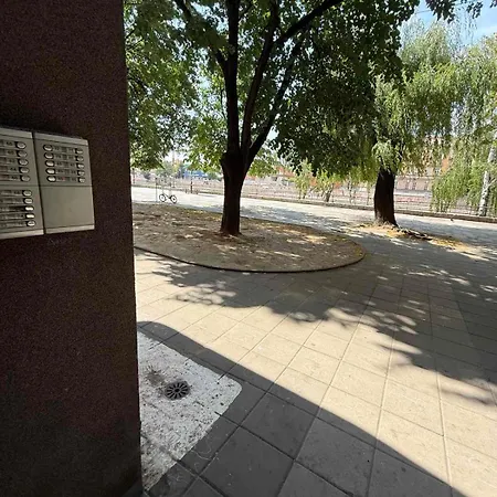 Lägenhet Darviva Niš, Center, Private Garage Parking, River View