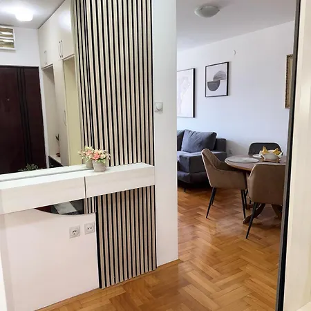 Darviva Niš, Center, Private Garage Parking, River View *